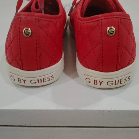 G by Guess los Angeles Backer  red quilted lace up sneakers - Picture 7 of 10